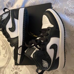 Noir/Black & White Jordan 1 | Mids| Toddler 11